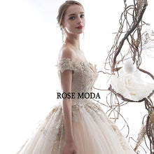 Load image into Gallery viewer, RoseModaLuxuryOfftheShoulderIvoryandChampagneLaceWeddingDresswithLongTrainCustomMake-d.jpg