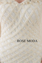 Load image into Gallery viewer, Rosemoda-mermaid-weddingdress-j-detail.jpg