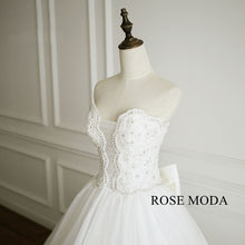 Load image into Gallery viewer, rosemoda-Vintage-lace-ball-gown-wedding-dress-d.jpg