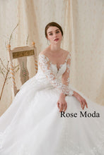 Load image into Gallery viewer, rosemoda-a-line-lace-weddingdress-h-detail