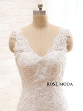 Load image into Gallery viewer, rosemoda-beading-lace-mermaid-weddingdress-f.jpg