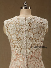 Load image into Gallery viewer, rosemoda-blush-and-ivory-lace-ruffled-organza-mermaid-wedding-dress-f.jpg