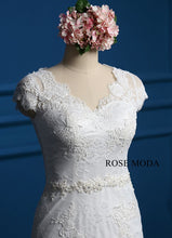 Load image into Gallery viewer, rosemoda-cap-sleeve-fitted-a-line-lace-wedding-dress-e.jpg