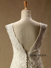 Load image into Gallery viewer, rosemoda-cap-sleeve-lace-mermaid-wedding-dress-f.jpg