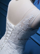 Load image into Gallery viewer, rosemoda-chiffon-fitted-a-line-weddingdress-g.jpg