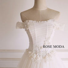 Load image into Gallery viewer, rosemoda-dropped-a-line-wedding-dress-e_82cab33e-563b-4fe0-8b87-b7043408315f.jpg