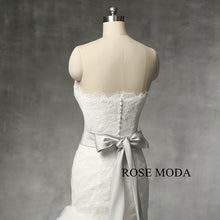 Load image into Gallery viewer, rosemoda-lace-fit-and-flare-ruffled-mermaid-wedding-dress-e.jpg