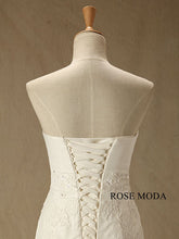 Load image into Gallery viewer, rosemoda-lace-tiered-organza-mermaid-wedding-dress-f.jpg