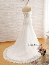 Load image into Gallery viewer, rosemoda-lace-trumpet-wedding-dress-e.jpg