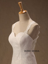 Load image into Gallery viewer, rosemoda-pear-lace-mermaid-wedding-dress-e.jpg