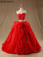 Load image into Gallery viewer, rosemoda-red-ruffled-organza-ball-gown-wedding-dress-a_19e0c5cc-4de8-43c7-8d92-7c65be273603.jpg
