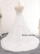 Load image into Gallery viewer, rosemoda-structured-lace-wedding-dress-e.jpg