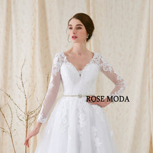 Load image into Gallery viewer, dress details