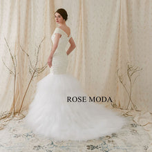 Load image into Gallery viewer, Rosemoda-mermaid-weddingdress-e-side
