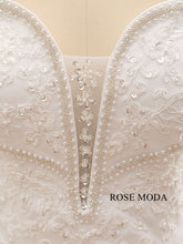 Load image into Gallery viewer, rosemoda-a-line-weddingdress-Edna-i.jpg
