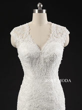 Load image into Gallery viewer, rosemoda-cap-sleeve-lace-mermaid-wedding-dress-cut-out-back-e.jpg
