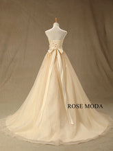 Load image into Gallery viewer, rosemoda-champagne-lace-a-line-wedding-dress-c_9c0d28f8-c0b0-4e1c-87c8-71a9a115d9e7.jpg
