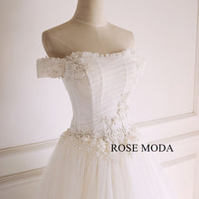 Load image into Gallery viewer, rosemoda-dropped-a-line-wedding-dress-d_5b57c0ee-f78c-40c5-9074-018b286801f2.jpg
