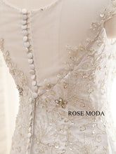 Load image into Gallery viewer, rosemoda-embroidery-mermaid-weddingdress-m.jpg
