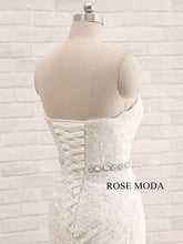 Load image into Gallery viewer, rosemoda-lace-mermaid-bridal-gown-i_38049c3b-be72-4ab1-8a46-127007594c88.jpg
