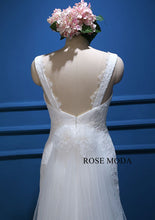 Load image into Gallery viewer, rosemoda-lace-mermaid-weddingdress-g_617175bd-b740-443a-bb8d-fadce23fc934.jpg
