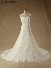 Load image into Gallery viewer, rosemoda-lace-trumpet-wedding-dress-a_8866ccde-9520-4340-836a-aa04cbc1b1cd.jpg
