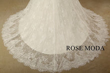 Load image into Gallery viewer, rosemoda-lace-trumpet-wedding-dress-k.jpg
