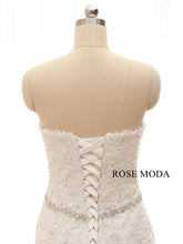 Load image into Gallery viewer, rosemoda-lace-trumpet-weddingdress-h.jpg
