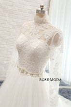 Load image into Gallery viewer, rosemoda-long-sleeve-chantilly-lace-dropped-a-line-weddingdress-e.jpg
