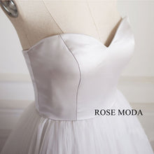 Load image into Gallery viewer, rosemoda-simple-a-line-wedding-dress-f.jpg
