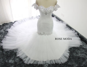     rosemoda-tiered-tufted-mermaid-wedding-dress-b.jpg