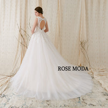 Load image into Gallery viewer, rosemoda weddingdress back side
